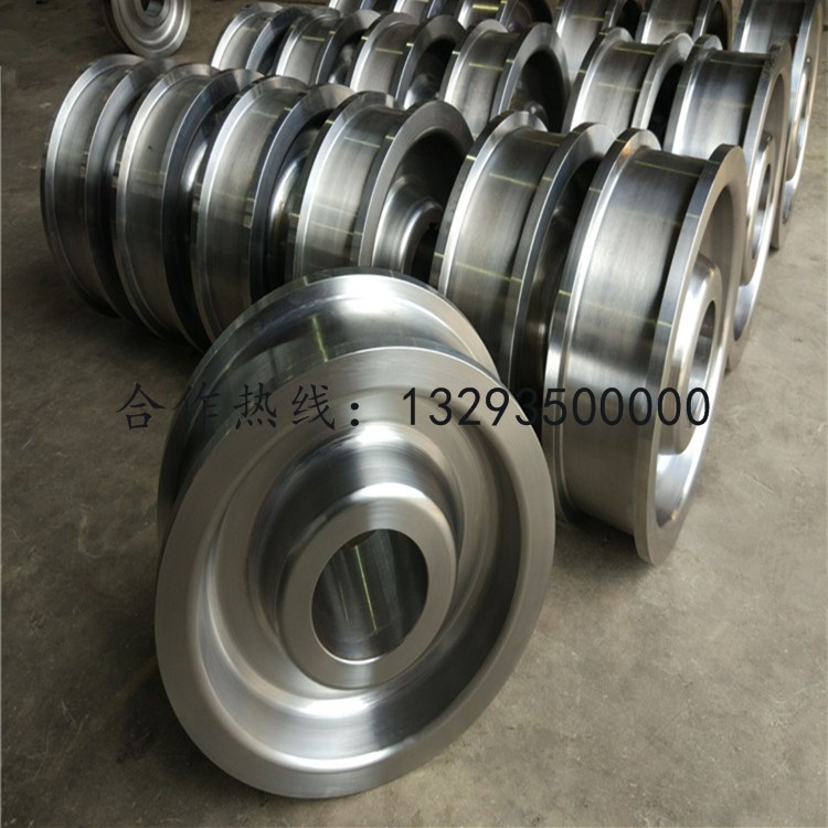 鍛件生產過程中，怎么來改善原材料的組織和性能